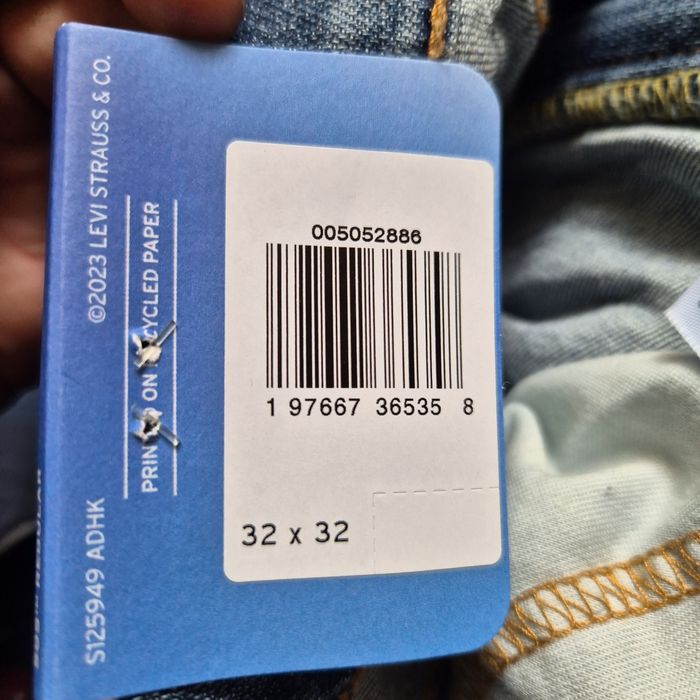 Джинсы levis левис. Новые 32х32