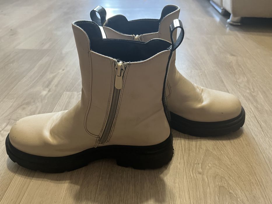 Ботинки осенние 37 размер