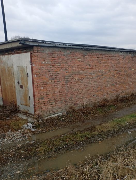 Гараж ГК Металлург продам