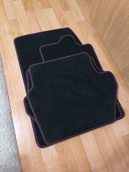 Covorașe originale Ford Puma/Fiesta ( NOI )