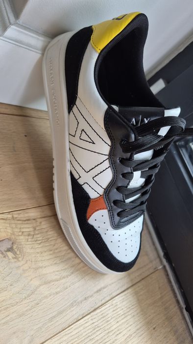 Adidasi Armani Excange