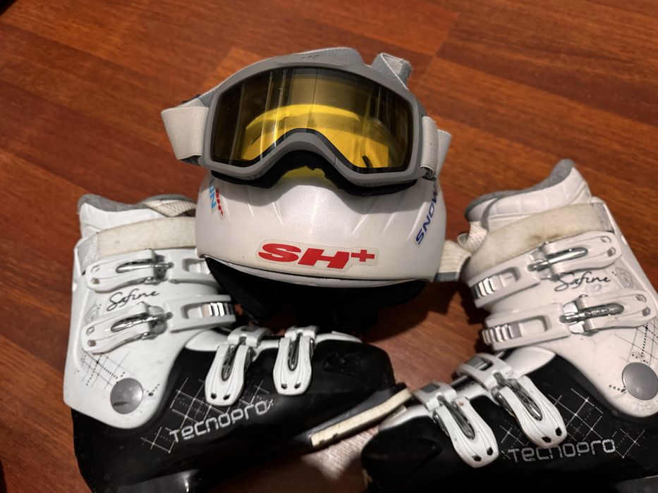 Vand clapari pentru ski