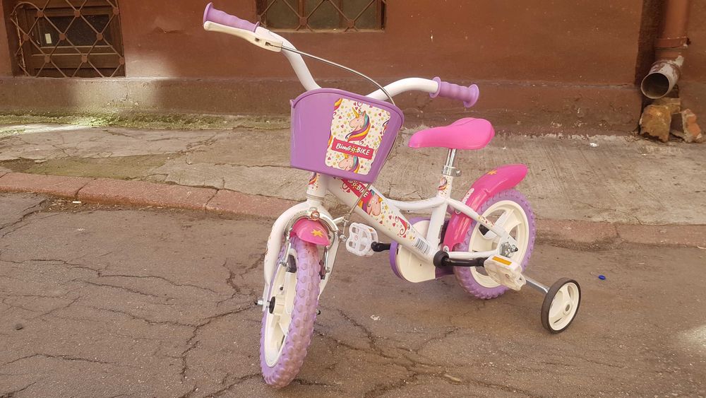 Vind bicicleta copil 6-8 ani impecabila
