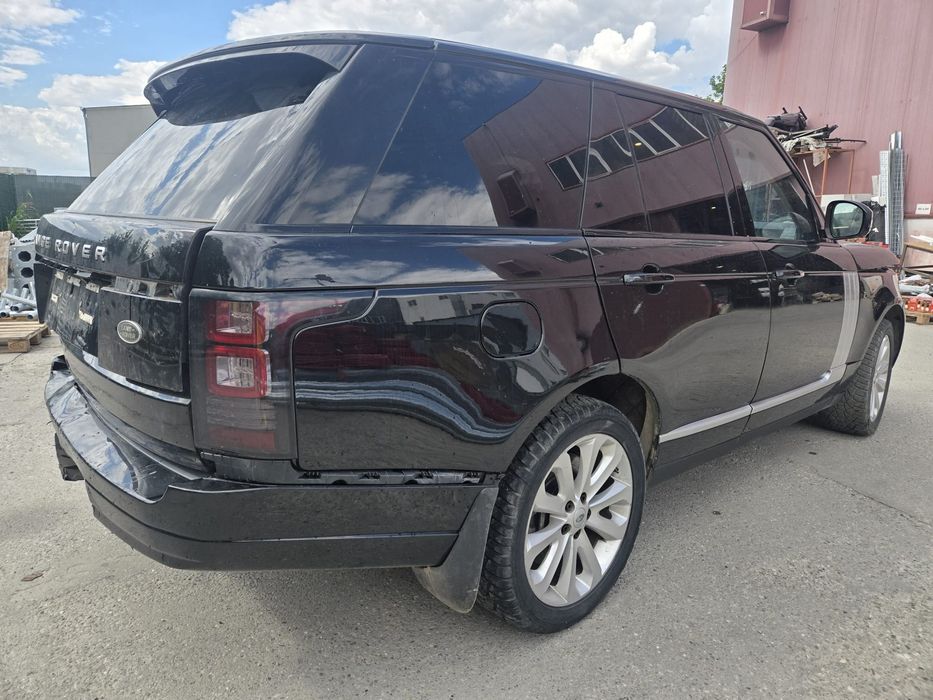 Vand Range Rover Vogue 4.4 diesel avariat lovit