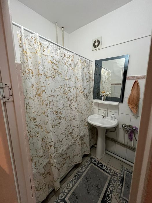 Еки болмели Уй сатылат.