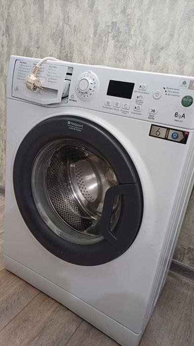 Машинка стиральная автомат