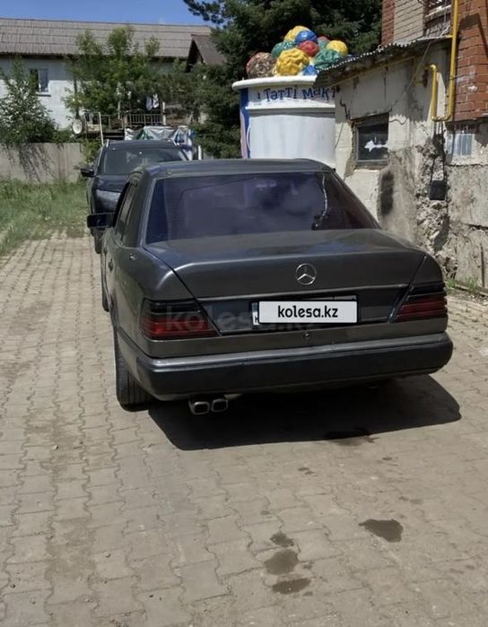 Продам мерс 124