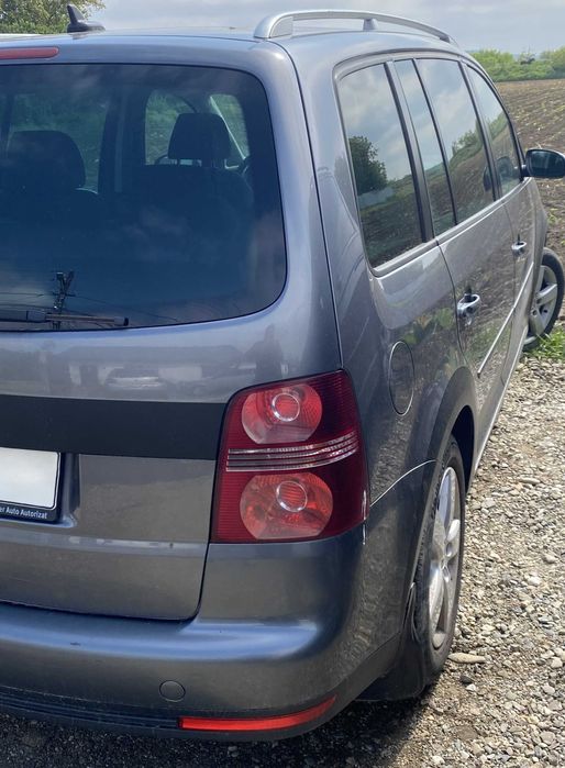 Volkswagen Touran 140 CP