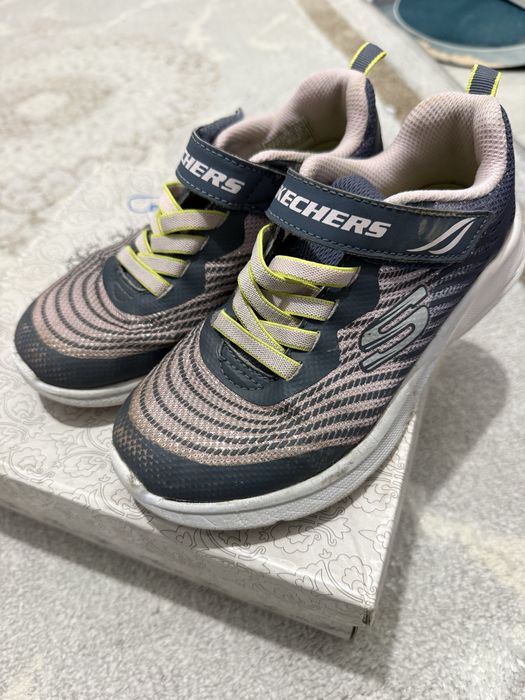 Продам кроссовки 32 размера