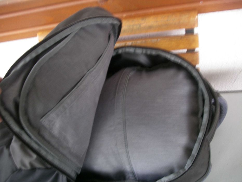 DEUTER ДОИТЪР раница за лаптоп.