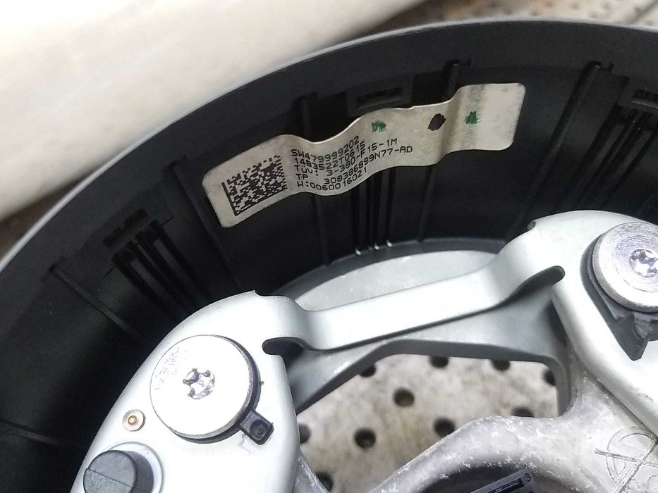 Volan piele in 3 spite cu comenzi si padele bmw seria 5 f11 M 3380f151m 0060016021