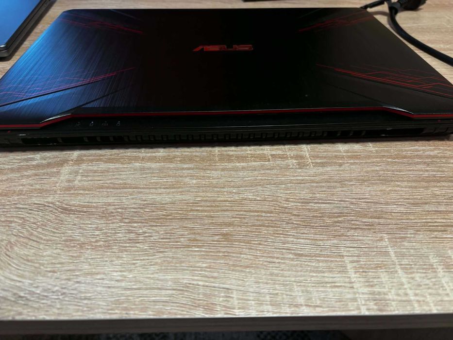 ASUS TUF Gaming FX504GD – i7-8750H / GTX 1050 4GB / 16GB RAM / 1TB