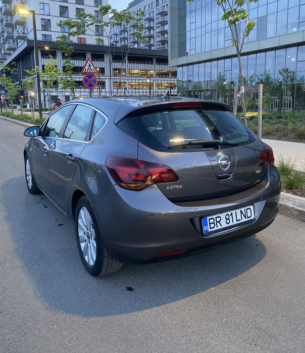 Opel Astra J (2011) 1.7 cdti 110 CP
