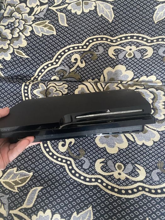 Продам пс3 слим