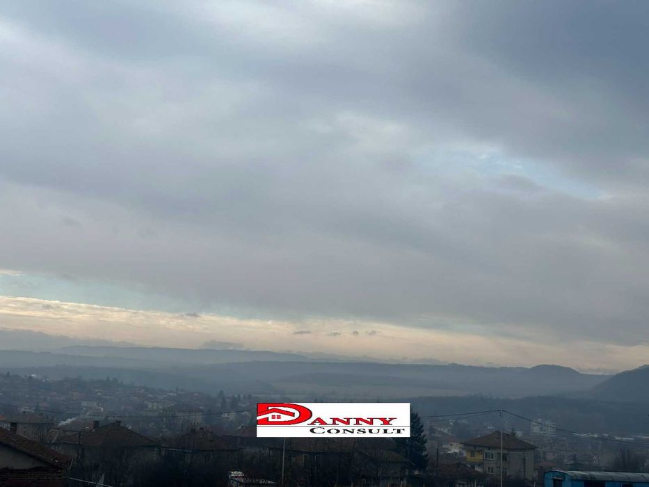 Парцел за жилищно строителство в гр. Дебелец