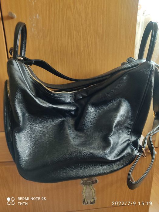 Чантички за през рамо и ранициа