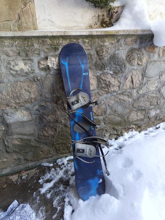 Vând o pereche de boti și una de clăpari mărimea 37 + placa