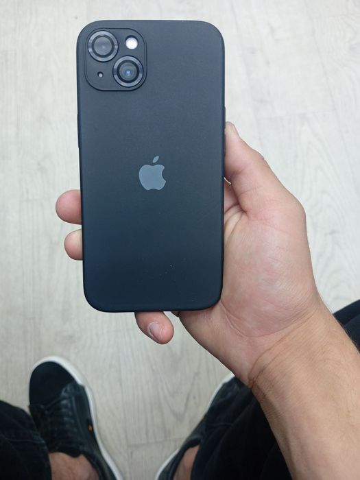 Продам срочно iPhone 13