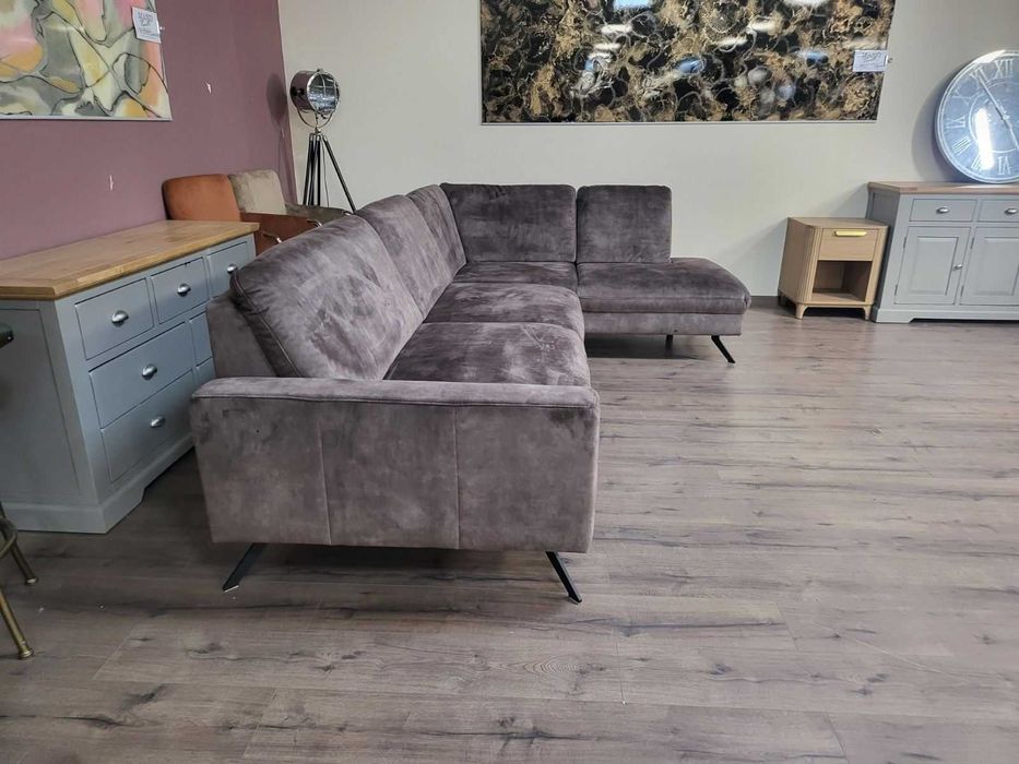 Кафяв ъглов диван от плат LS701521