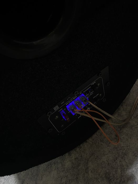 сабвуфер отличный