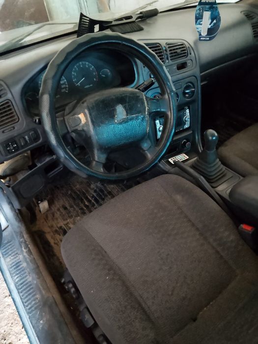 Продаю  машину не находу