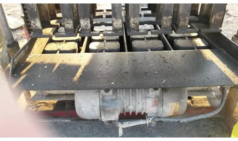 Шлакоблочный станок