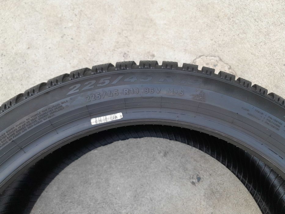 O anvelopa noua de iarna 225 45 19 pirelli cinturato winter 2 dot 2021
