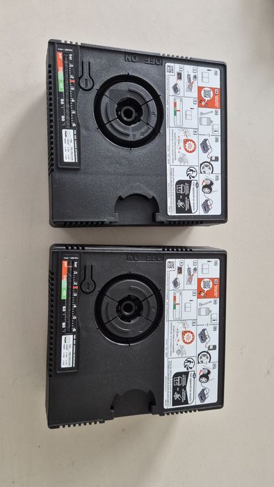 Компресор за гуми НОВ ОРИГИНАЛЕН  комплект с лепило за Фолксваген