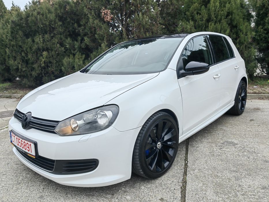 VW Golf VI / 1.6TDI 105CP / Pachet R-Line