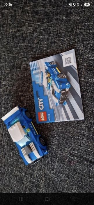 Masina de politie lego