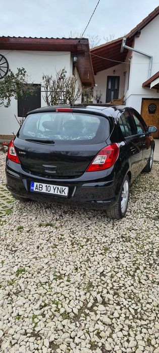 Opel corsa  D 1.2 benzina