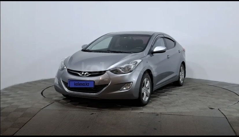 Hyundai Elantra звоните пишите