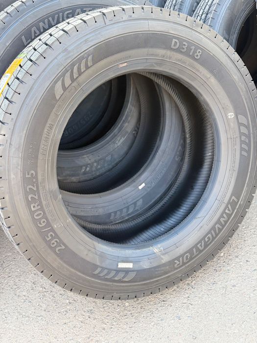 315/60R22.5 Royal Black D318