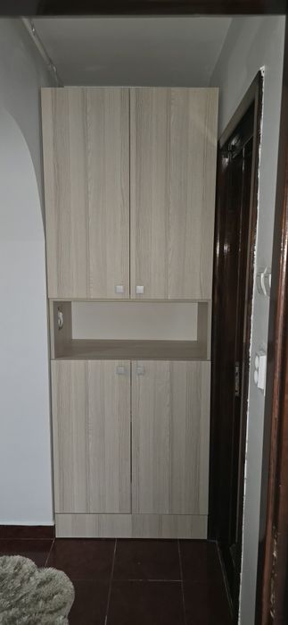 Vand 2 camere decomandat Burdujeni zona Ramiro