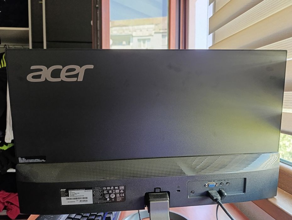 ACER монитор 27 чисто нов