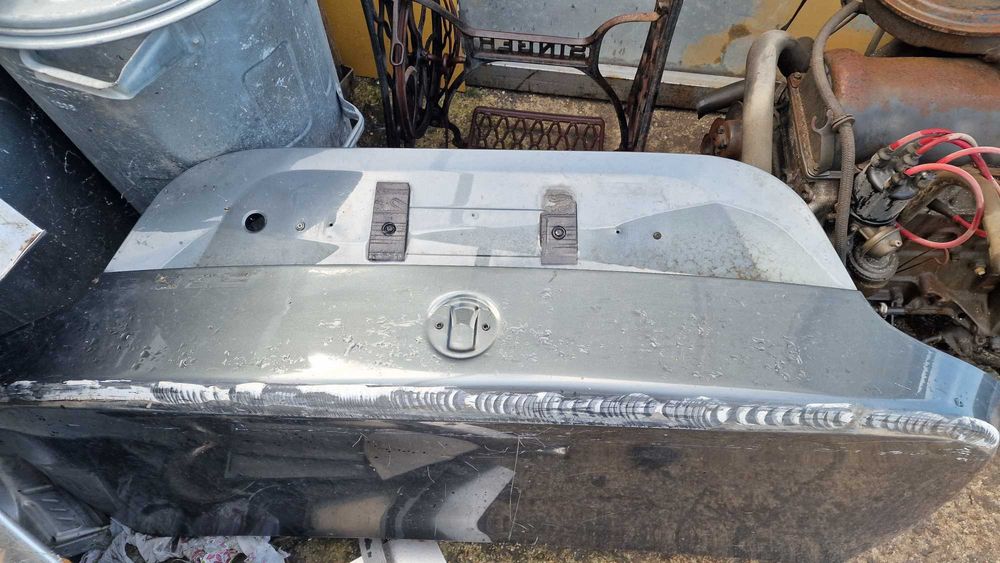 Продавам стопове и задни капаци за BMW E46 и E60