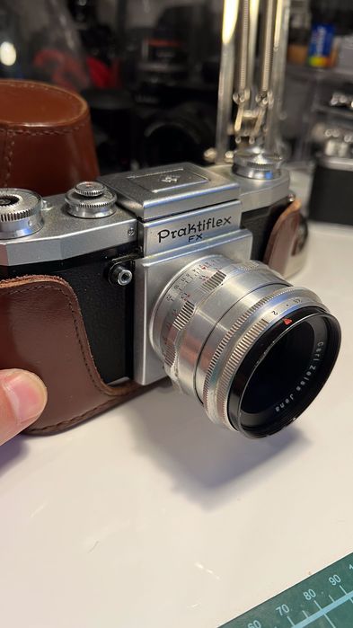 Praktiflex FX cu lentilă Carl Zeiss Jena Biotar 2/58 mm T - M42