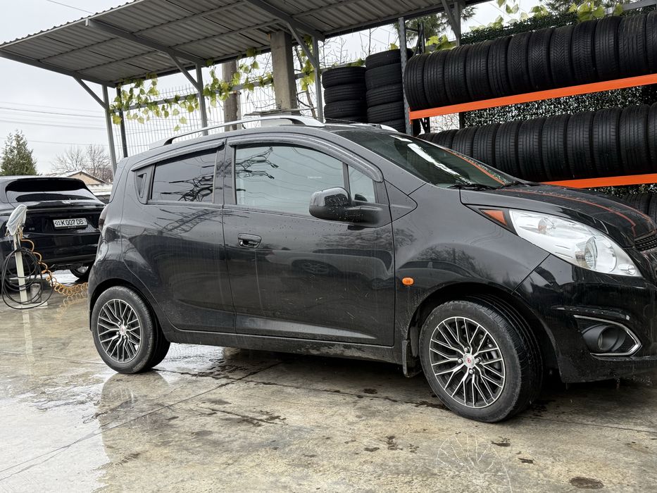 Vossen r15 diska balon sotiladi yoki abmen kobalt yengicha midnight.