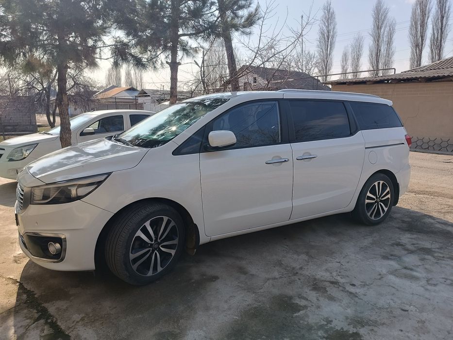 Продается Кия карнивал