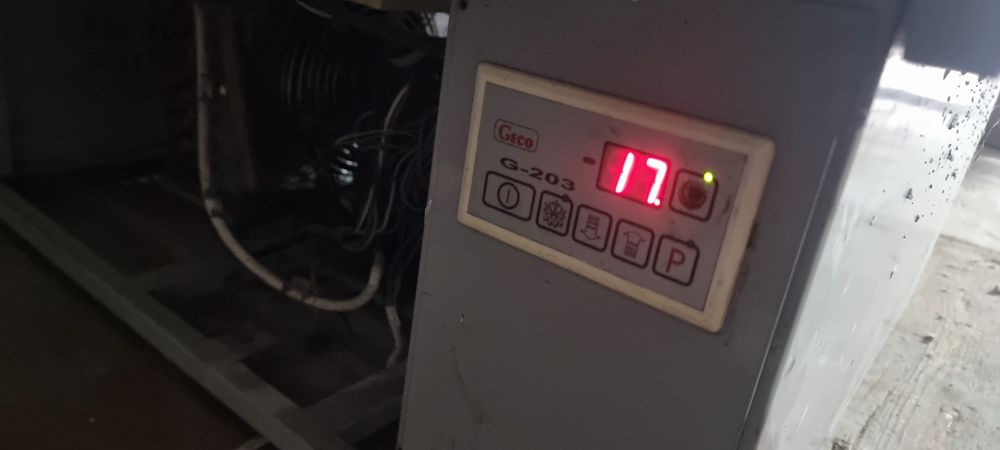 Холодильник,морозилка, ветрина