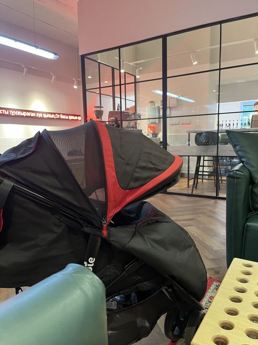 Продам коляску Joie Litetrax 3