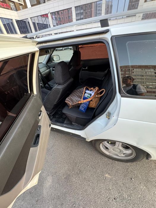 Продается приора