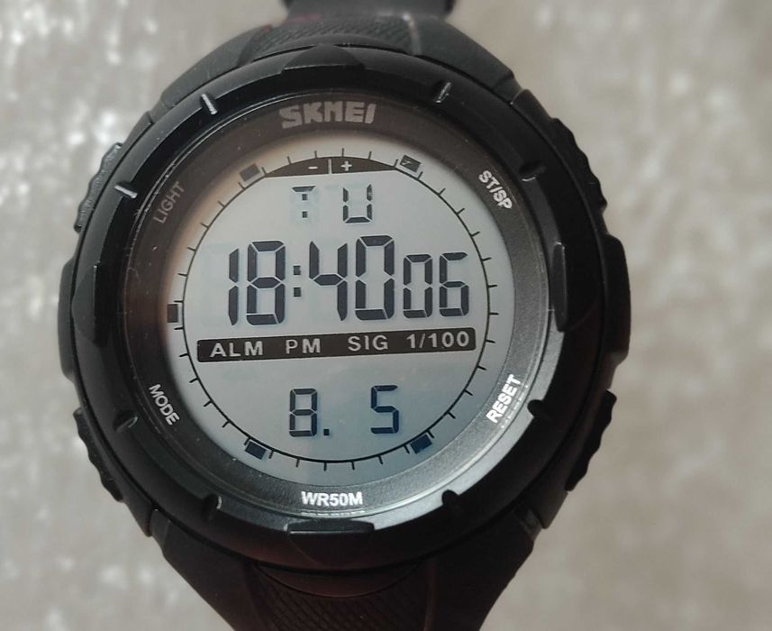 Солиден водоустойчив мъжки спортен часовник SKMEI кварц LED 1025 1258