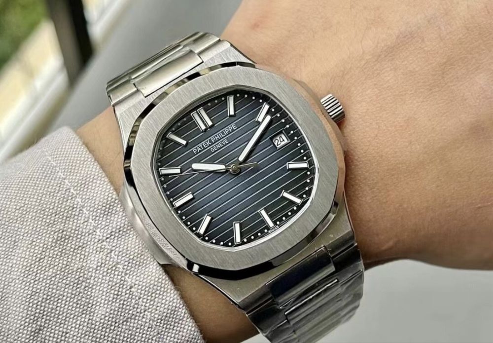 Ceasuri de barbati si femei