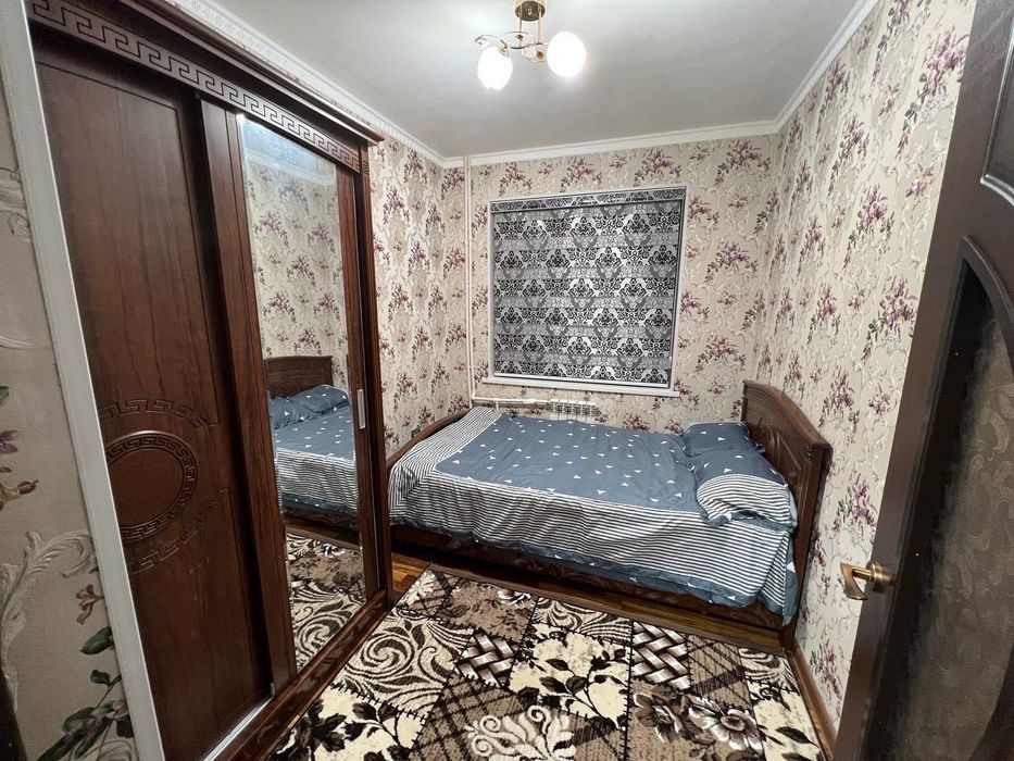 Сдается 2х комнатная квартира 
С обстановкой 
В горде Алмалыке