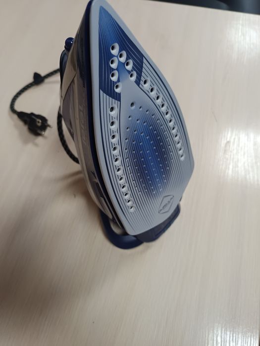 Tefal Ultragliss Anti-Calc Plus FV6830E0