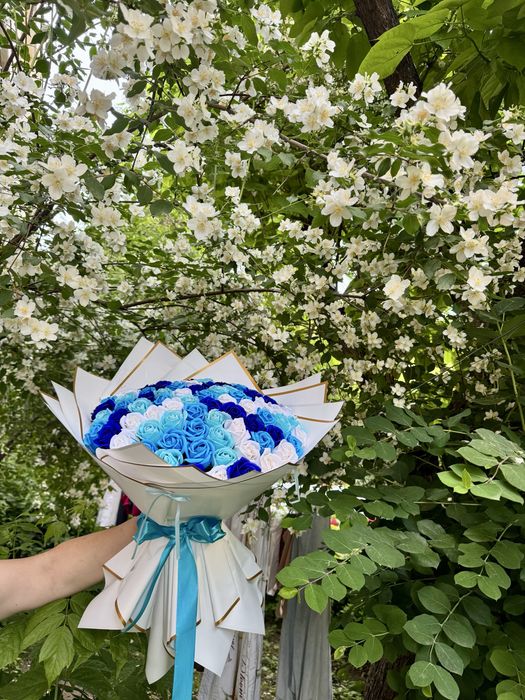 REDUCERI MARI!Buchete de 101 trandafiricu stitch  la doar 200 lei