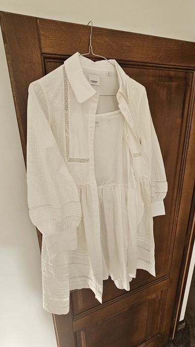 Vand rochite Burberry etc autentice
