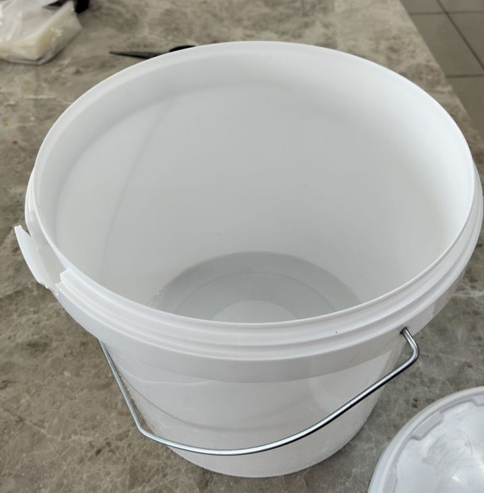 Вёдра пластиковые.