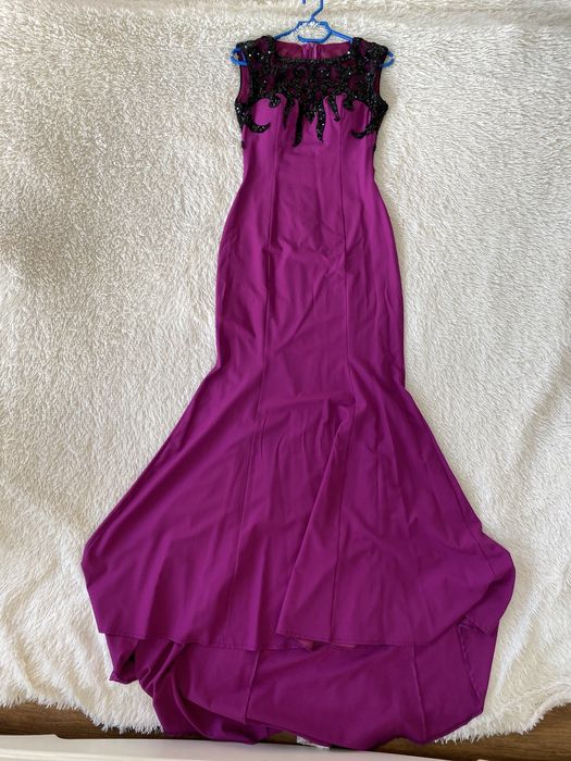 Шикарное платье Tarik Ediz